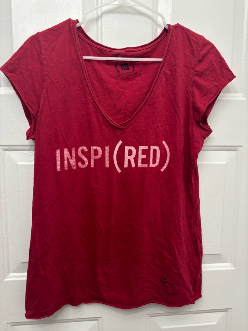 Vintage GAP X Taylor Swift Collab Red V-Neck INSPI(RED) Graphic Tee
